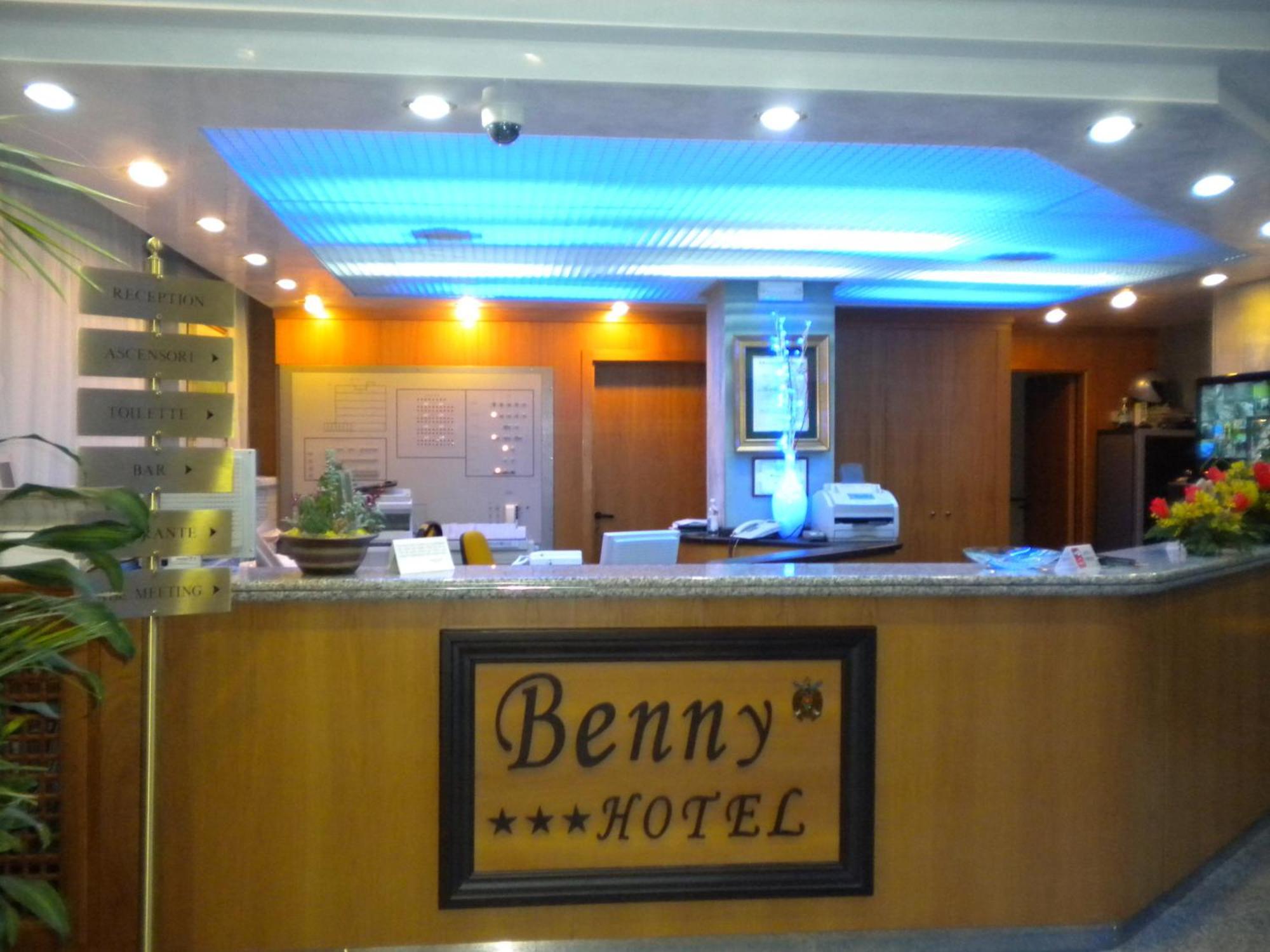 Benny Hotel Catanzaro Bagian luar foto