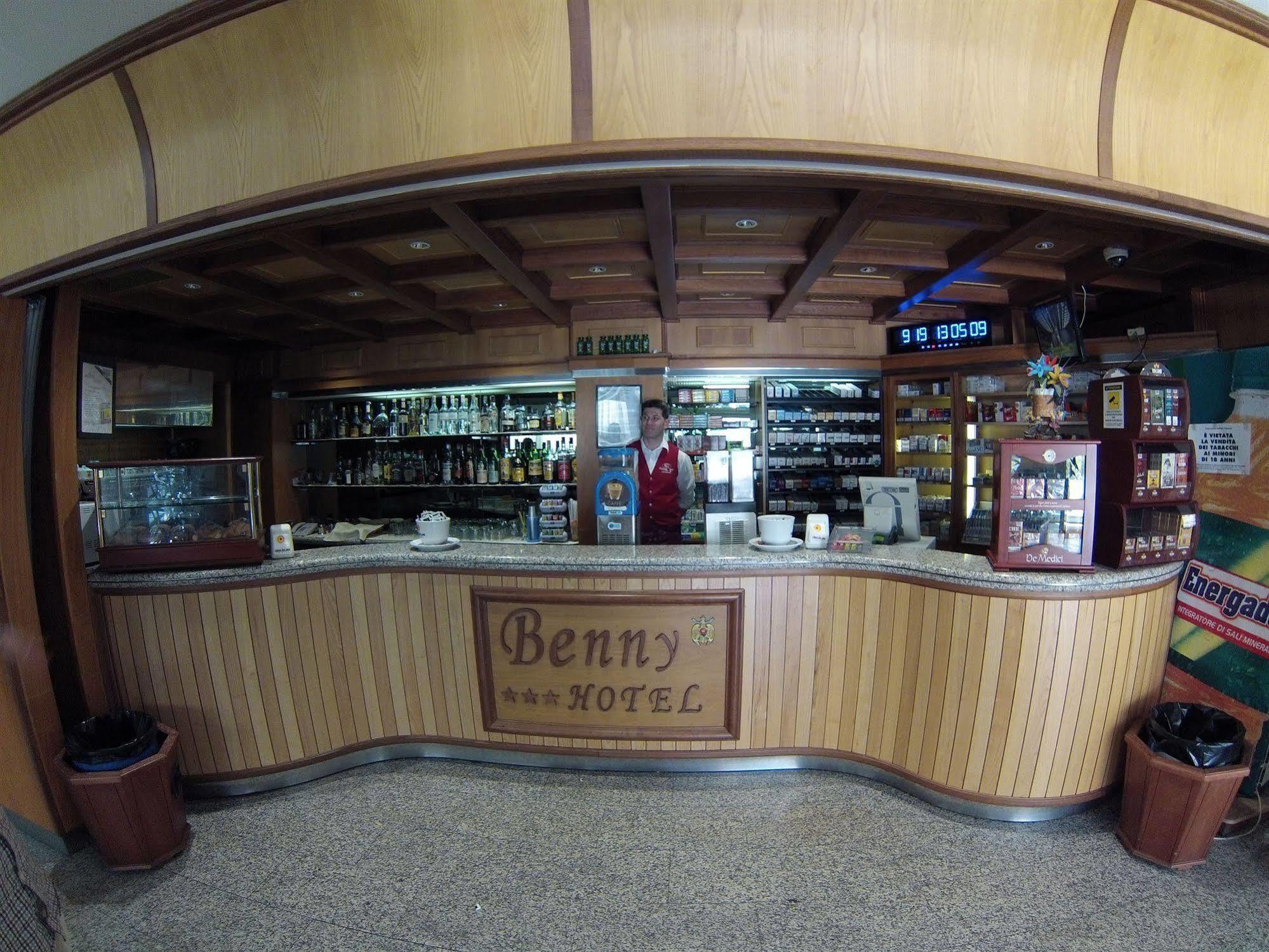 Benny Hotel Catanzaro Bagian luar foto